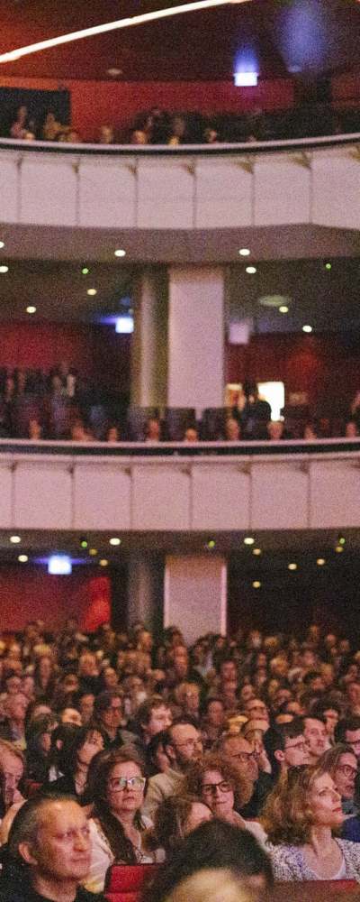 Publikum im Deutschen Theater © Dominik Petzold