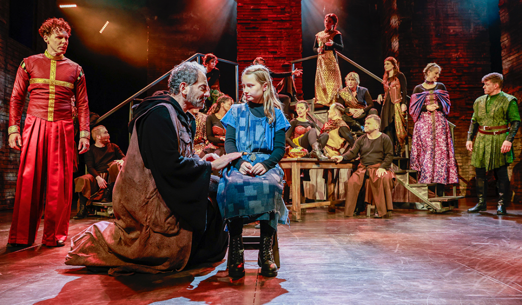 DiePäpstin-News-Kindercasting-Deutsches-Theater-Muenchen-1103x644